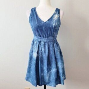 Sleeveless denim tie dye mini